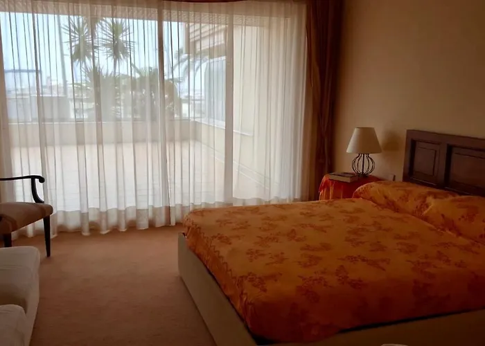 Palais Napoléon, Golfe Juan Hotel Vallauris